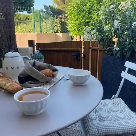 Le Petit Pavillon De بيت للعطل جرْويسا